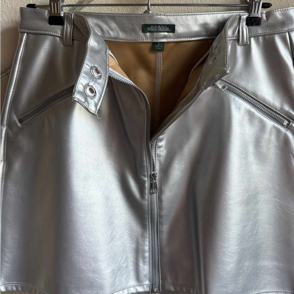 Wild Fable Silver Faux Leather Mini Skirt – Size S - Picture 2 of 4